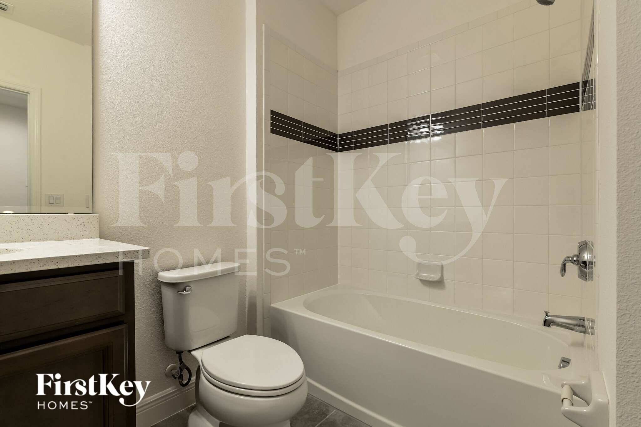 Building Photo - 705 Blackstone St