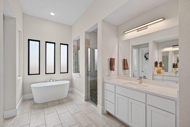 Building Photo - 10561 Lake Palmetto Dr