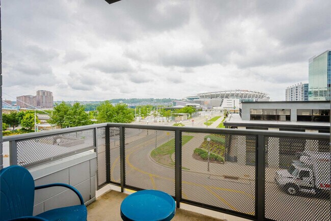 Building Photo - 121 E Freedom Way