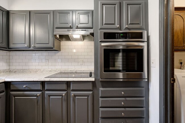 Building Photo - Welcome to your new home!