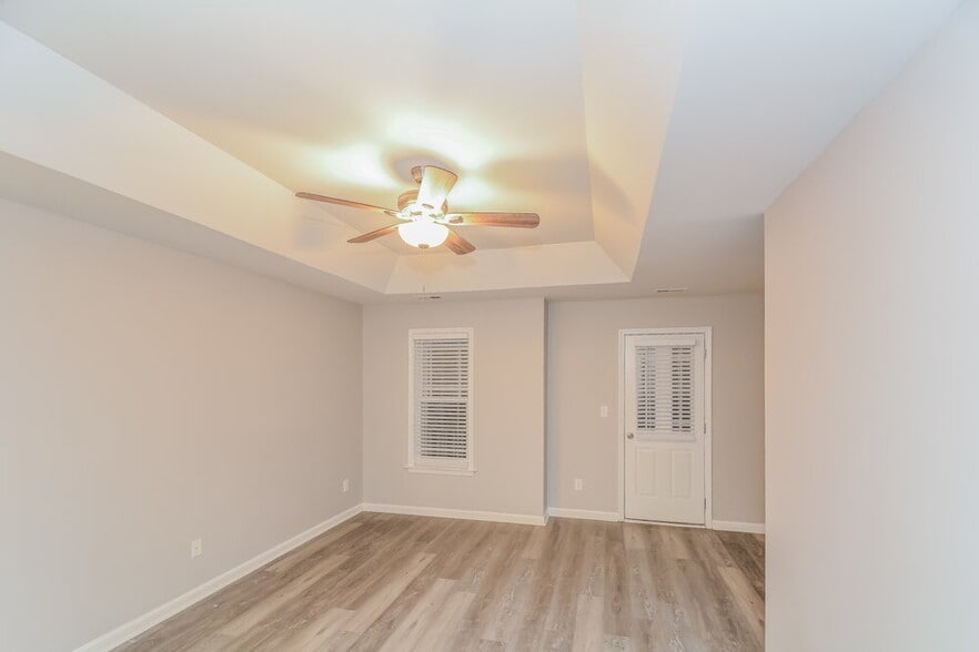 Building Photo - 141 Pearson Place