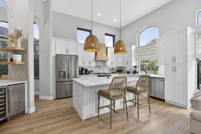 Building Photo - 10415 St Germain Ct