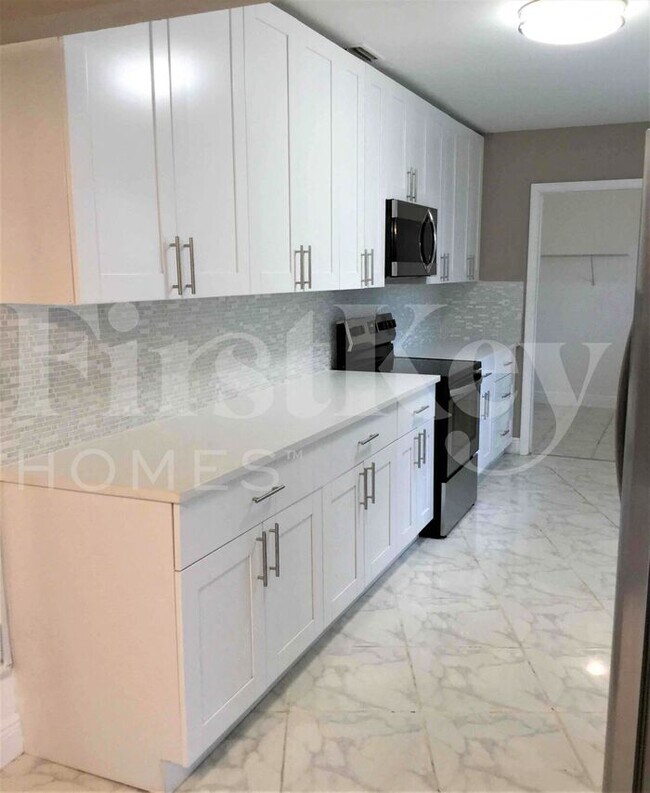 Building Photo - 401 SW 68th Blvd
