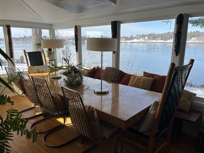 Building Photo - 46 Rogers Pt Dr