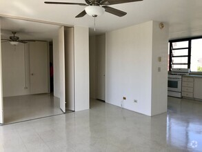 Building Photo - 2/2/1 with Den/3rd Bedroom (Elec, Water, S...