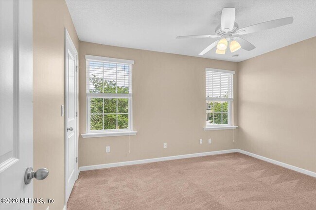 Building Photo - 3292 Chestnut Ridge Way