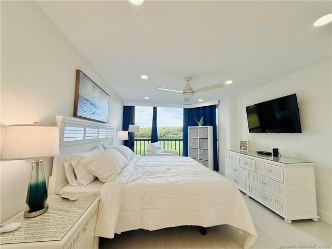 Building Photo - 8800 S Ocean Dr