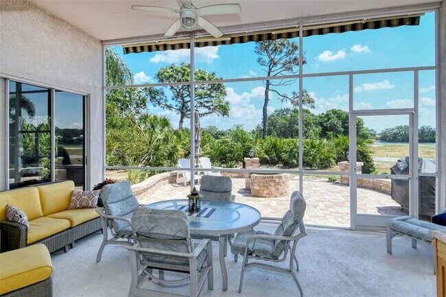 Building Photo - AVAILABLE JULY 1ST! Water & Golf Views in University Park Country Club with Pool and Spa!  3bed |...