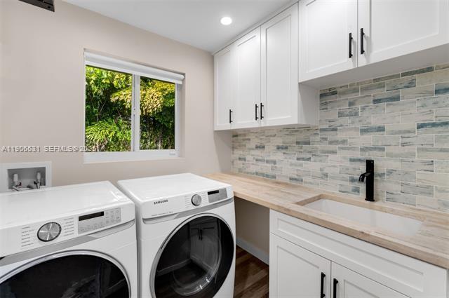 Building Photo - 6701 SW 49th Ter