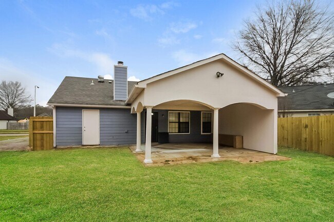 Building Photo - 7107 Butterfly Dr