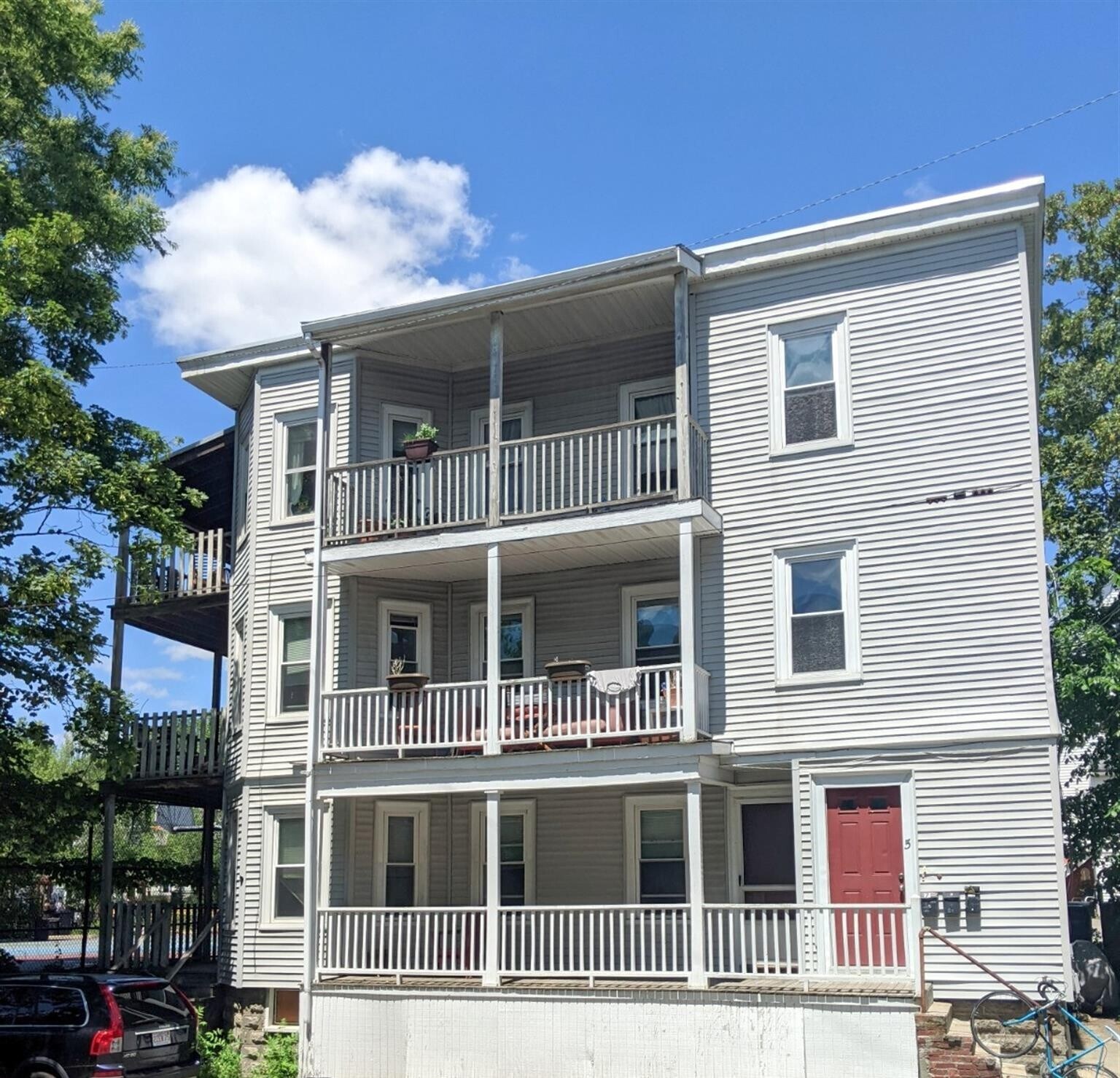 Building Photo - 5 Lowell Cir