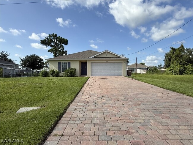 Primary Photo - 1108 NE 36th Ln