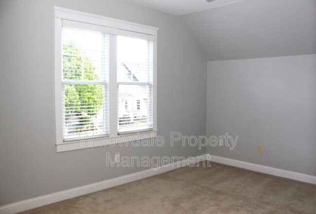 Building Photo - 107 Bridgegate Dr