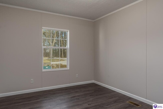 Building Photo - 190 Cedar Hills Rd