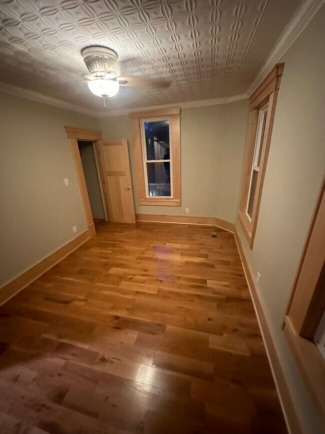 Building Photo - 661 Beech St