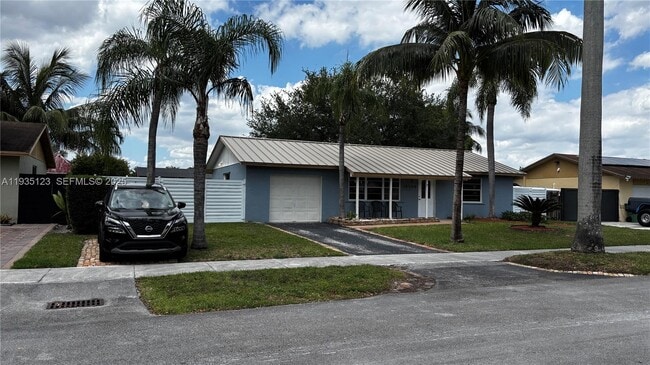 Building Photo - 14799 SW 71st Ln