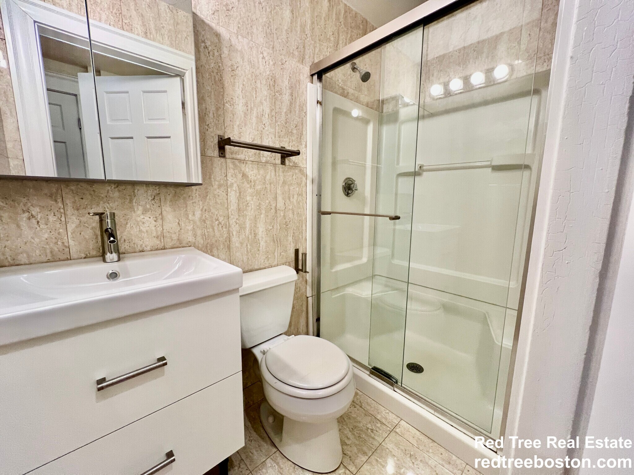 Building Photo - 71 Babcock St