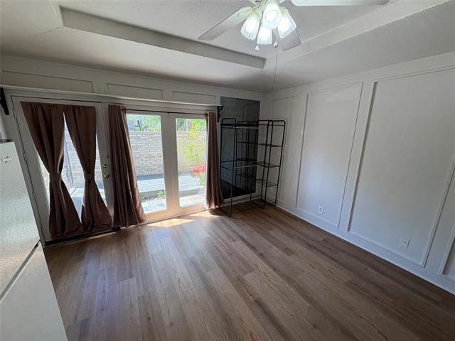 Building Photo - 900 N Austin St