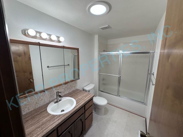 Building Photo - Charming 3-Bed Oasis with 2 Full Baths in Oregon City – 1,360 Sq. Ft. of Comfort Awaits!