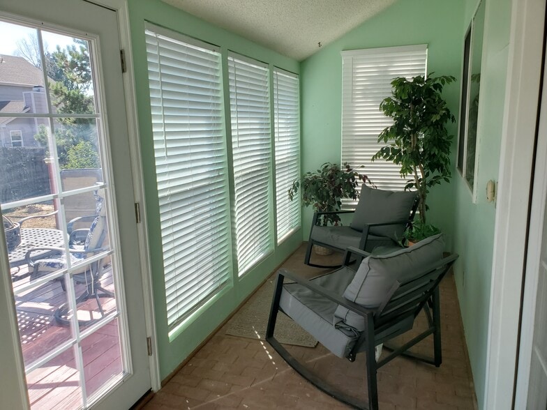 Building Photo - 8385 Freemantle Dr