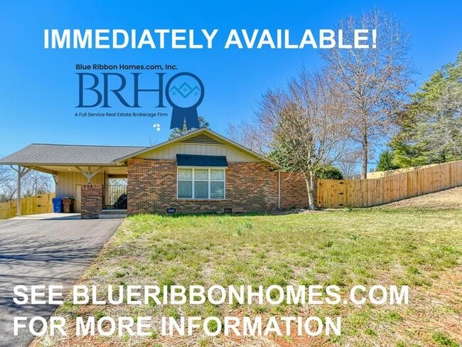 Building Photo - 501 Idlewood Ln