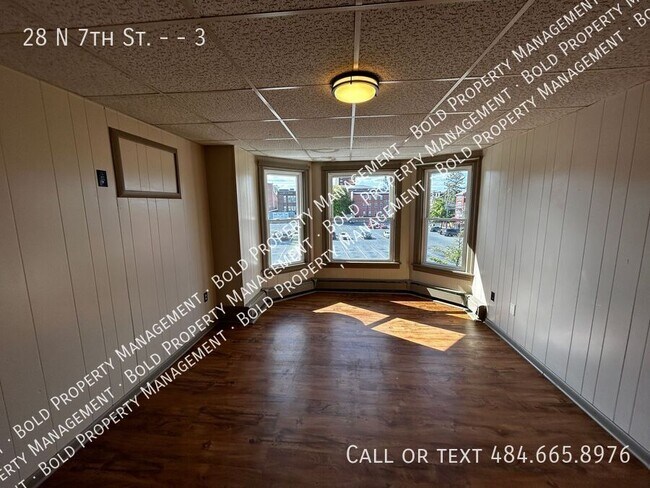 Primary Photo - 28 N 7th St