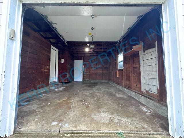 Building Photo - 4920 NE 35th Ave