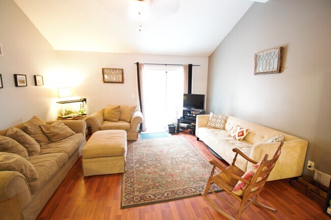 Building Photo - 11212 College Ave