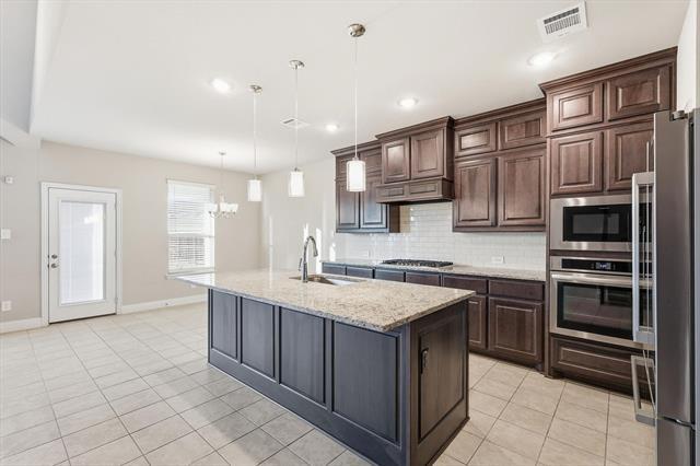 Building Photo - 908 Guava Ct