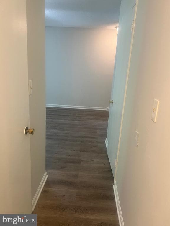 Building Photo - 208 Garnet Dr
