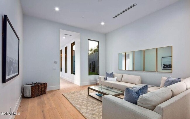 Building Photo - 4880 E Lone Mountain Rd N