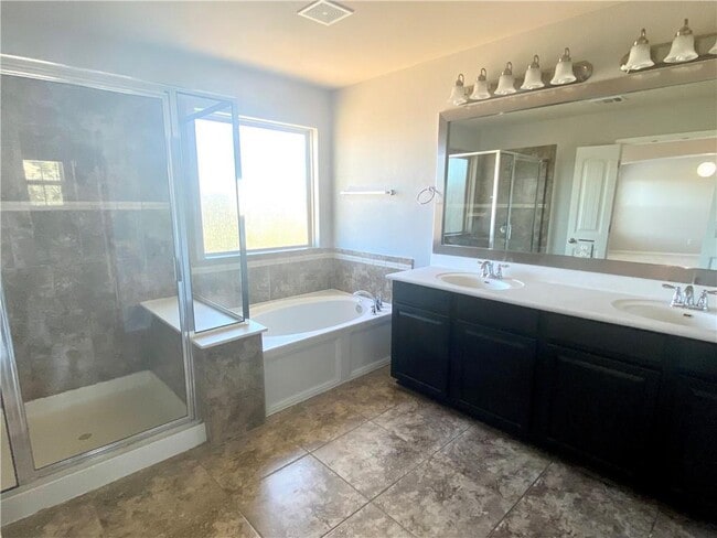 Building Photo - 7320 Sunset Heights Cir