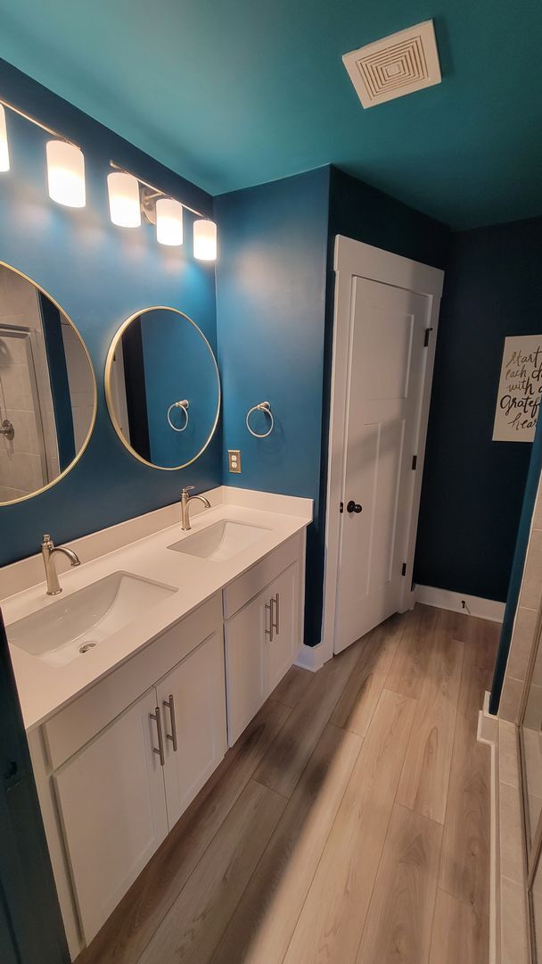 Building Photo - 3 Bed, 2.5 Bath Townhome Available in Greenville