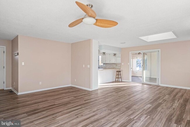 Building Photo - 521 Harbor Rd