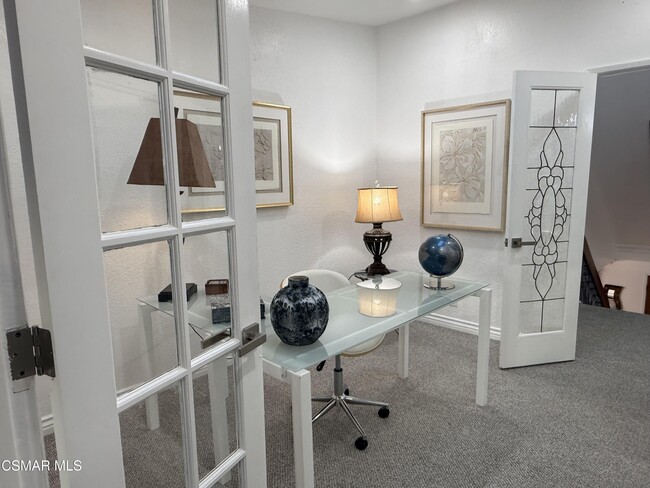 Building Photo - 379 S Greenway Ave