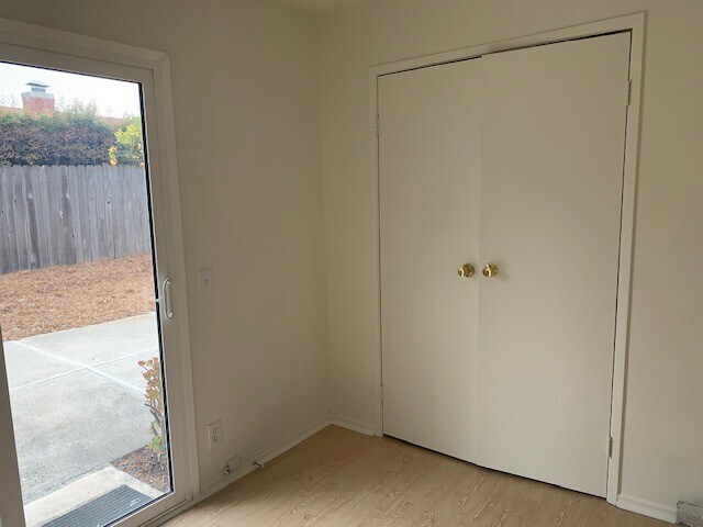 Building Photo - 270 Savona Ave