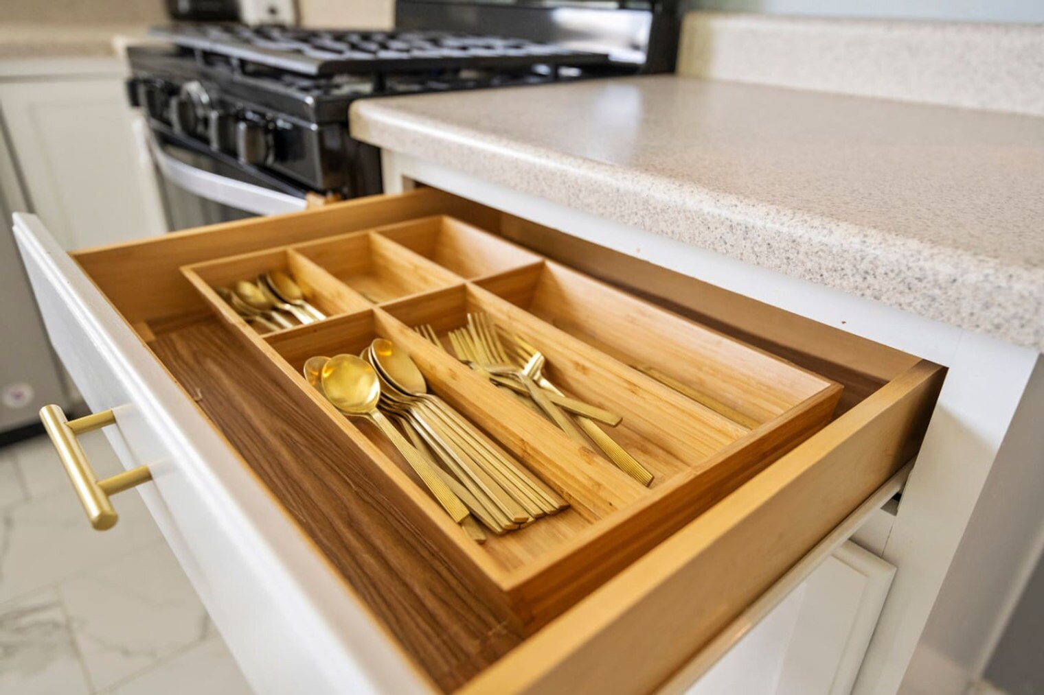 Building Photo - 784 Long Island Cir