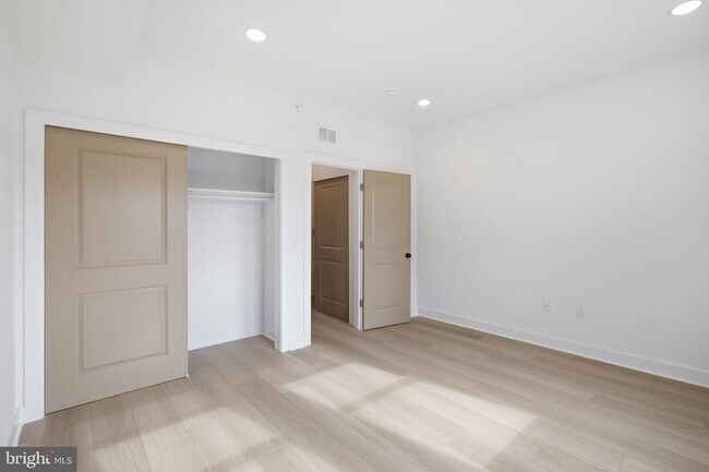 Building Photo - 2503 N 12th St
