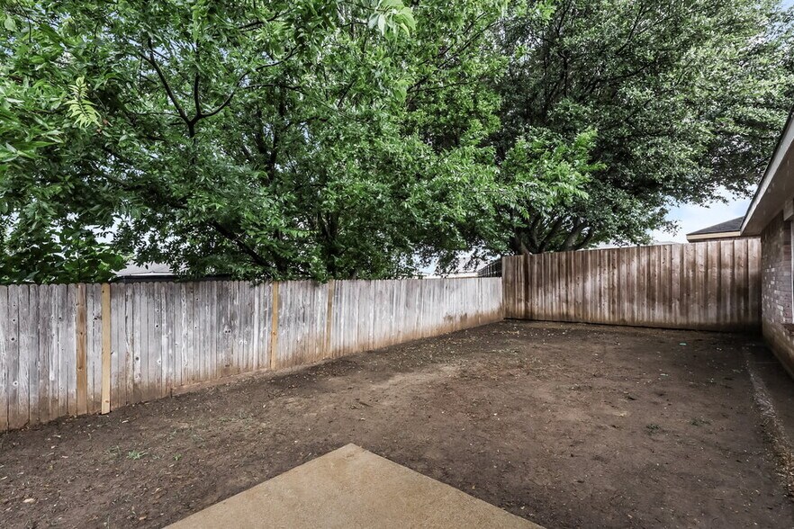 Building Photo - 706 Langford Dr