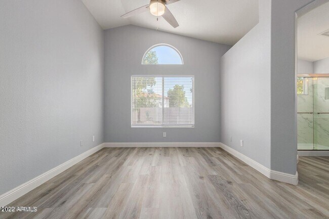 Building Photo - 109 W Helena Dr