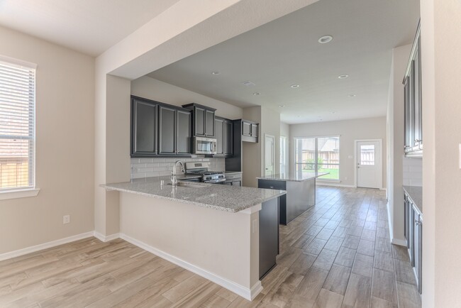 Building Photo - 8026 Whisper Grove Dr