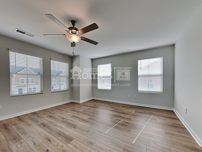 Building Photo - 1608 Solandra Drive