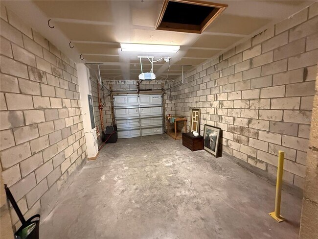 Building Photo - 1623 Reflection Cove