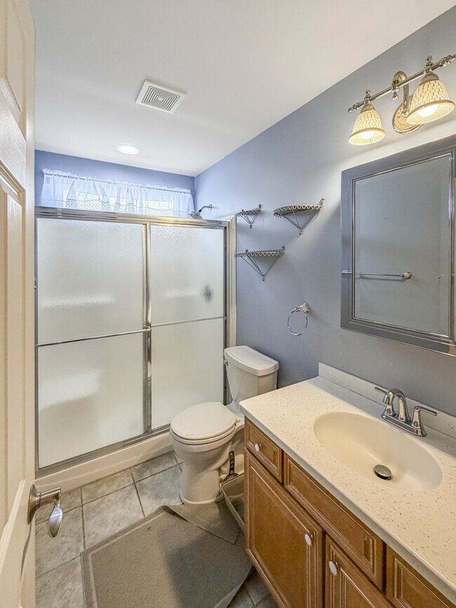 Building Photo - 1387 Prescott Dr