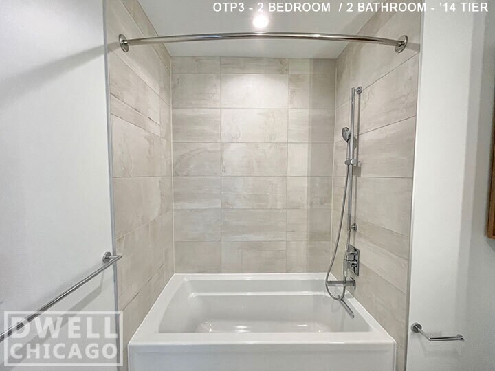 Building Photo - 1147 N Wells St