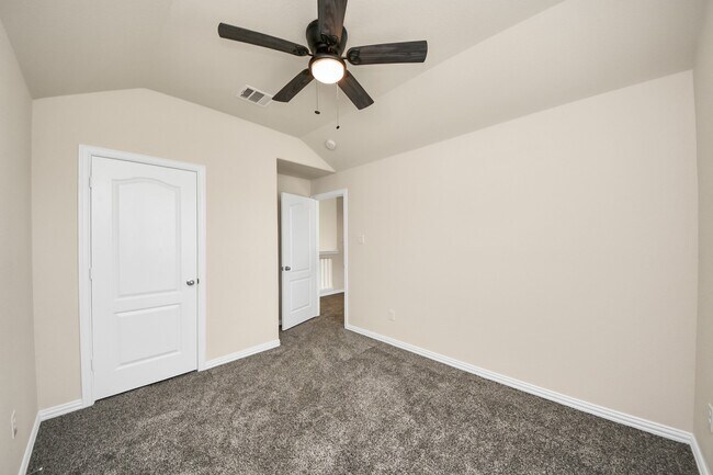 Building Photo - 32903 Silver Mdw Wy