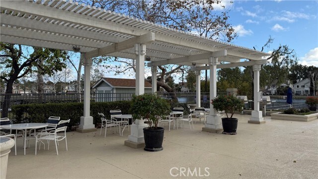 Building Photo - 2 Eastwind Dr