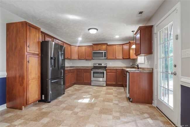 Building Photo - 2105 Calista Cir