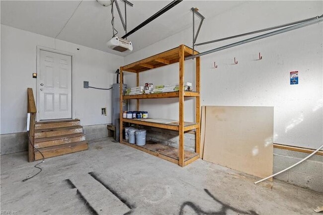 Building Photo - 6423 Dove St