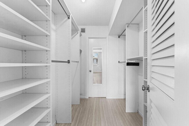 Building Photo - 2004 S Federal Hwy